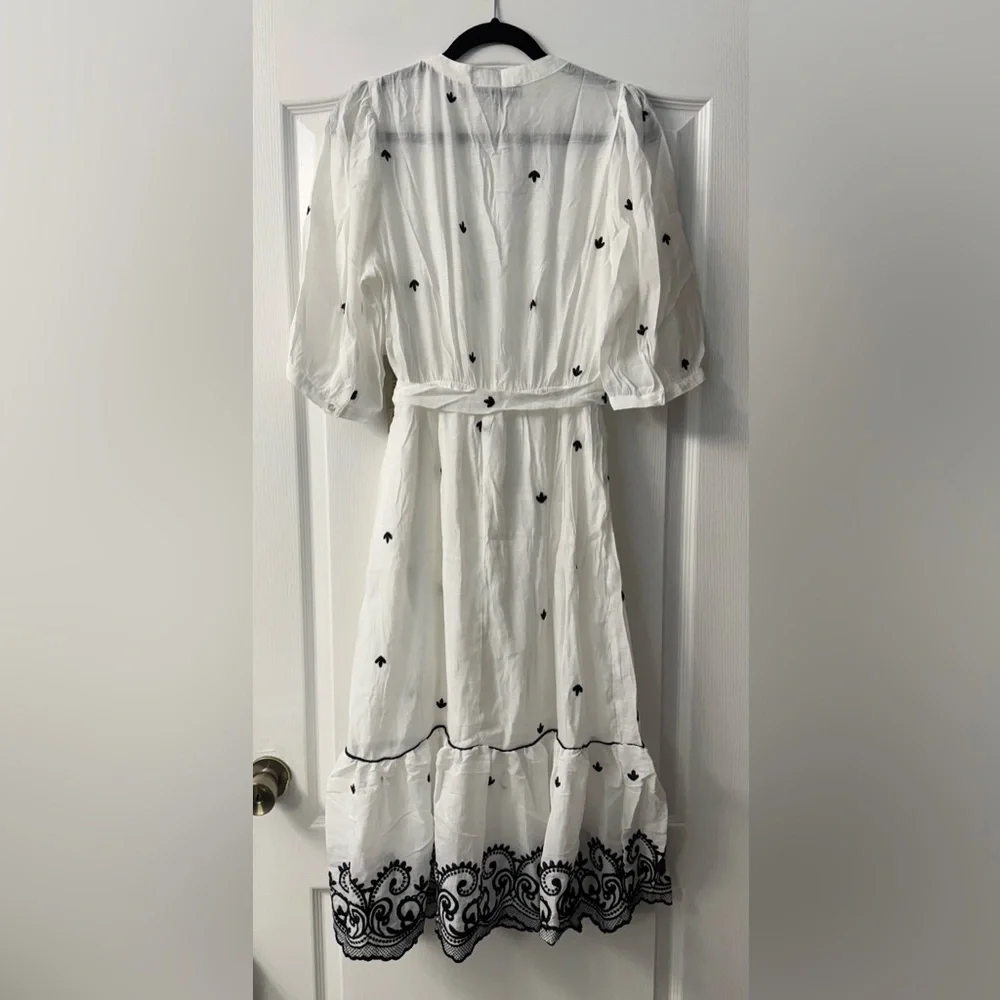 Women's Figueroa & Flower V-Neck Embroidered Peasant Dress - Picture 11 of 15